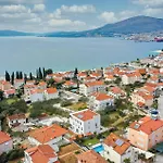 In Okrug Gornji With Sauna Holiday home *