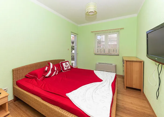 5 Bedroom Amazing In Okrug Gornji * Trogir